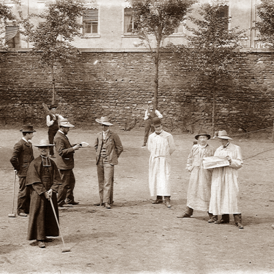 1902 - jeux de tennis et de croquets